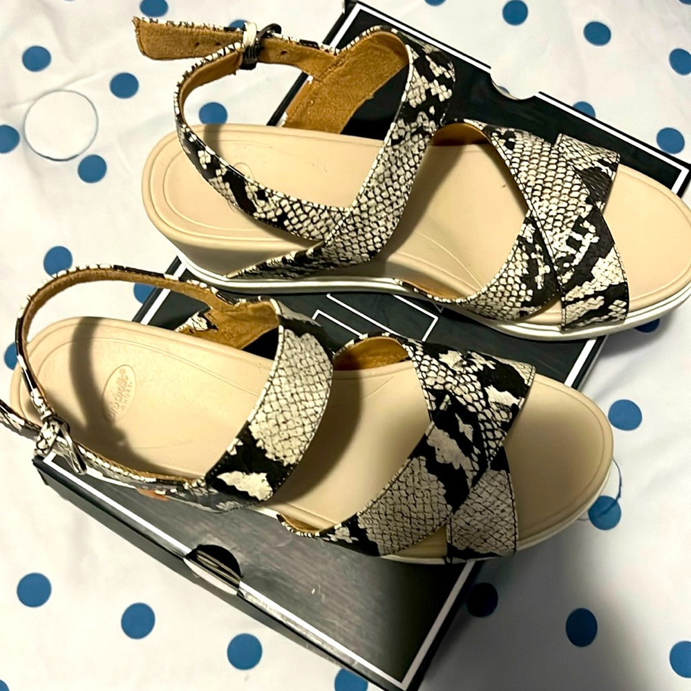 Dr. Scholls Size 8 Sandal